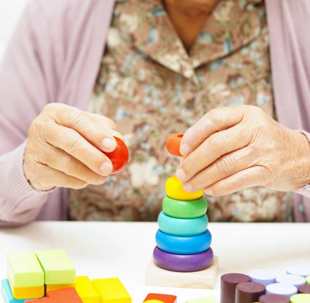 What Are the Early Signs of Dementia and How Can It Be Detected Early?